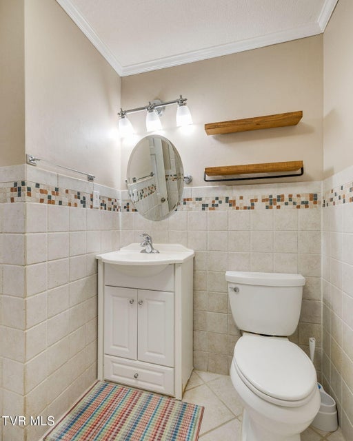 Photo #17: 4004 Lakeland Drive