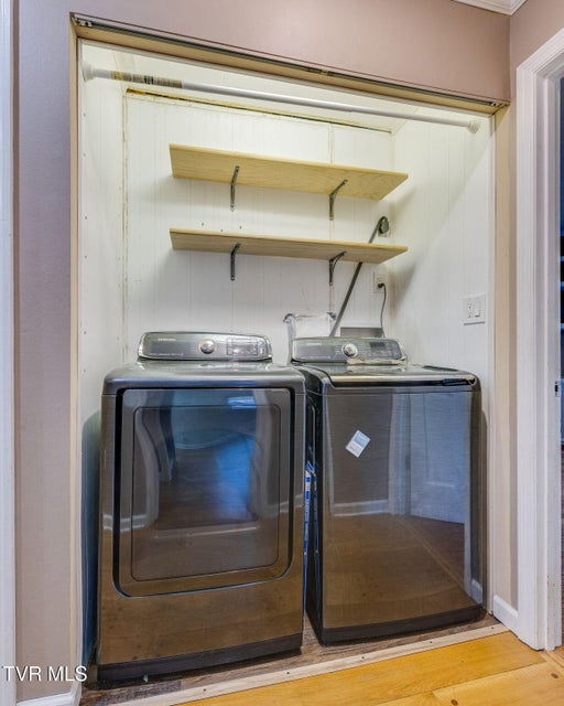 Photo #19: 4004 Lakeland Drive