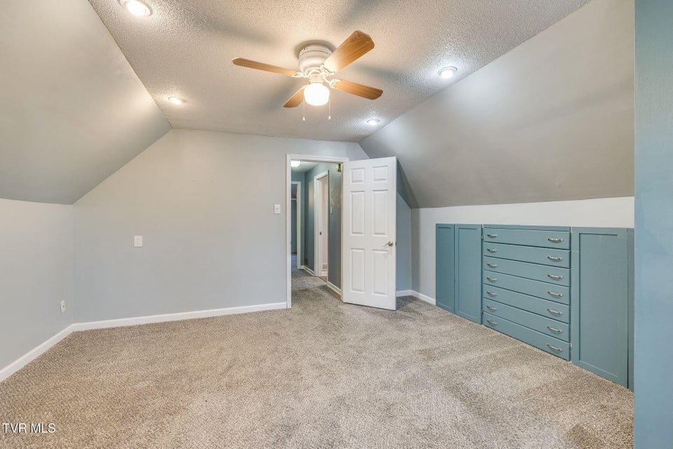 Photo #21: 4004 Lakeland Drive