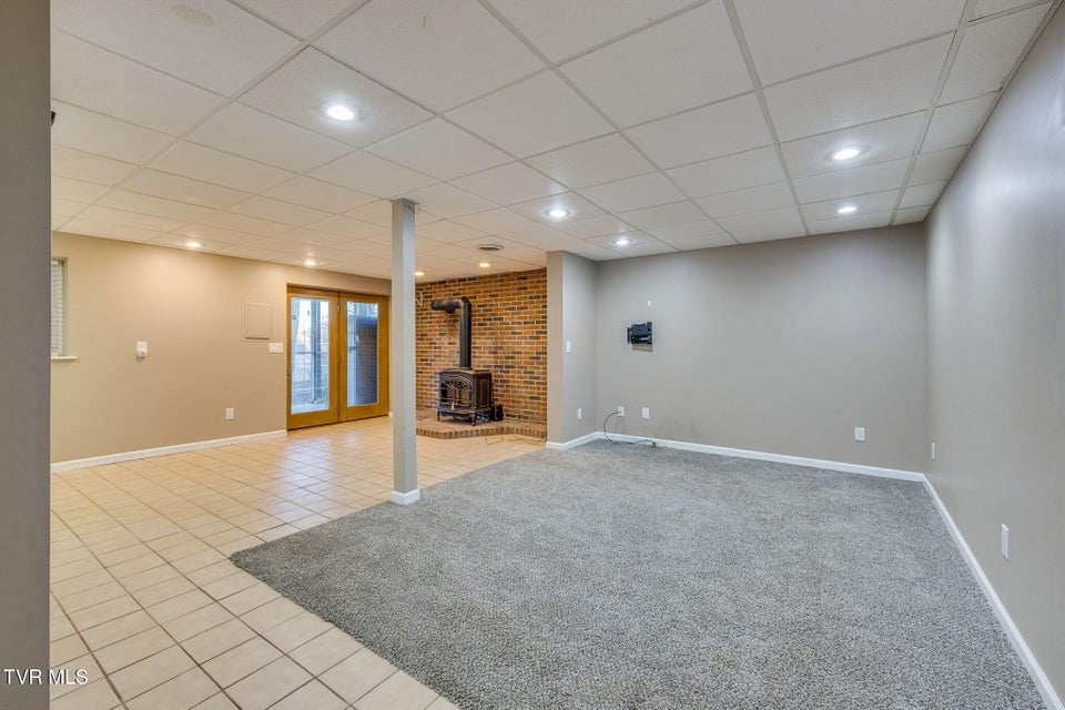 Photo #26: 4004 Lakeland Drive