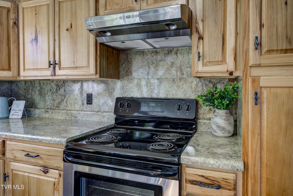 Photo #14: 508 Carolina Street