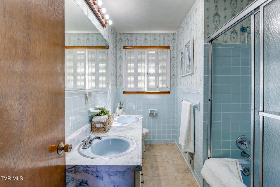 Photo #19: 508 Carolina Street