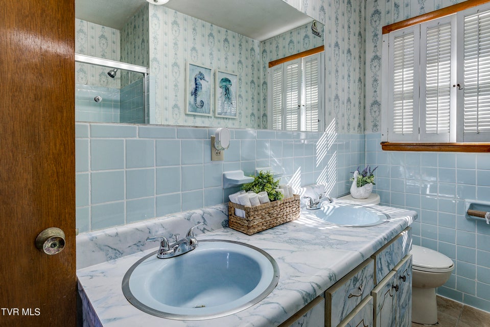 Photo #20: 508 Carolina Street