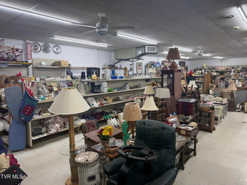 Photo #33: 7050 Highway 19e 