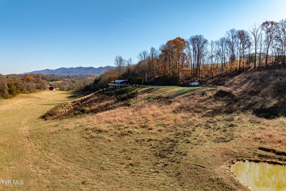 Photo #4: 2638 Highway 81 South 