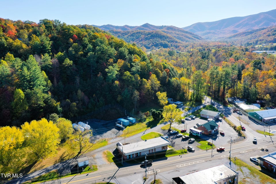 Photo #11: 3614 Unicoi Drive