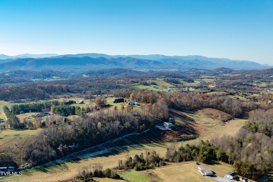 Photo #61: 2638 Highway 81 South 