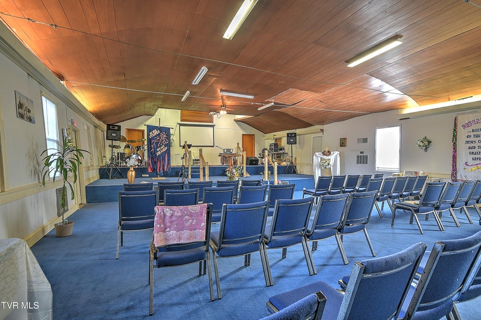 Photo #23: 2225 Ashwood Avenue