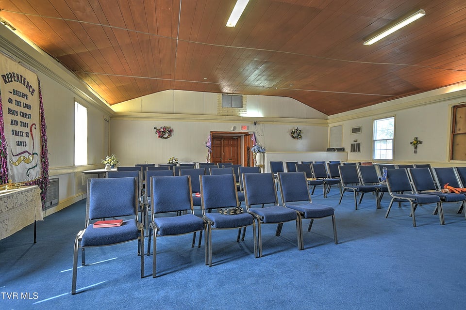 Photo #25: 2225 Ashwood Avenue