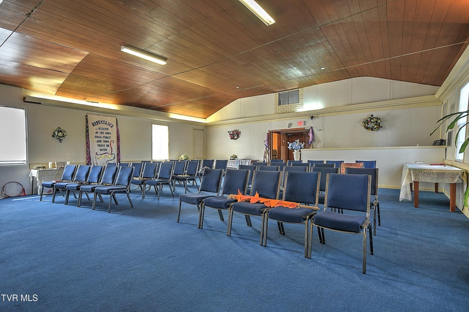 Photo #27: 2225 Ashwood Avenue