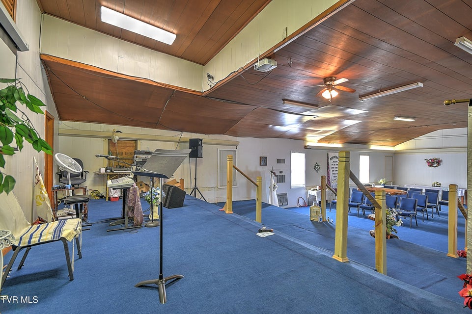 Photo #31: 2225 Ashwood Avenue