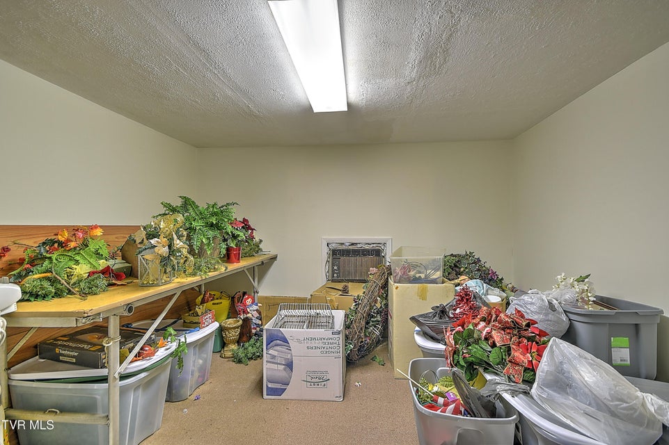 Photo #40: 2225 Ashwood Avenue