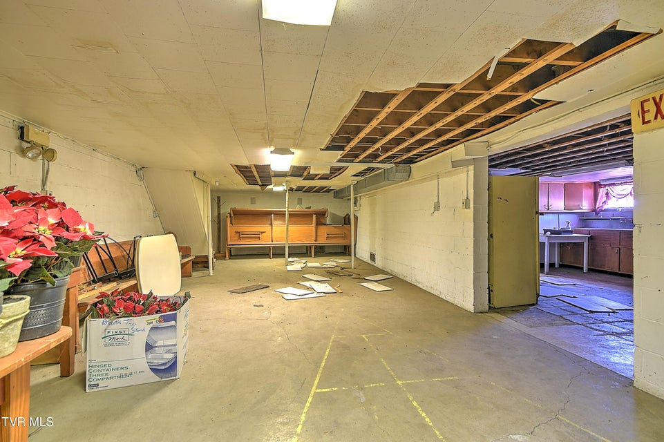 Photo #42: 2225 Ashwood Avenue