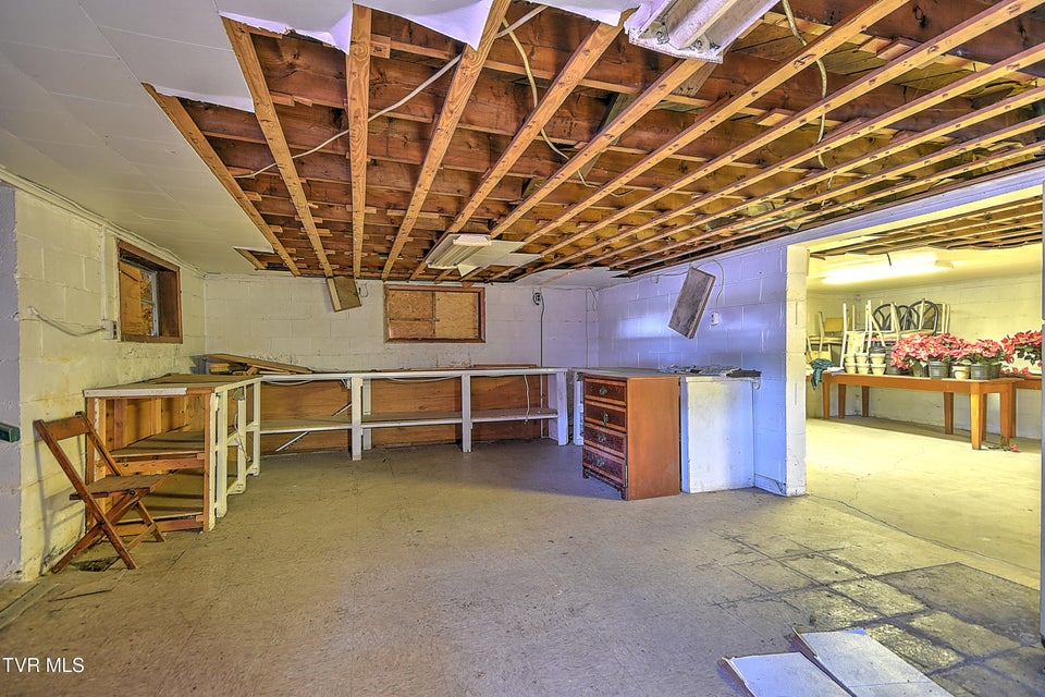 Photo #44: 2225 Ashwood Avenue