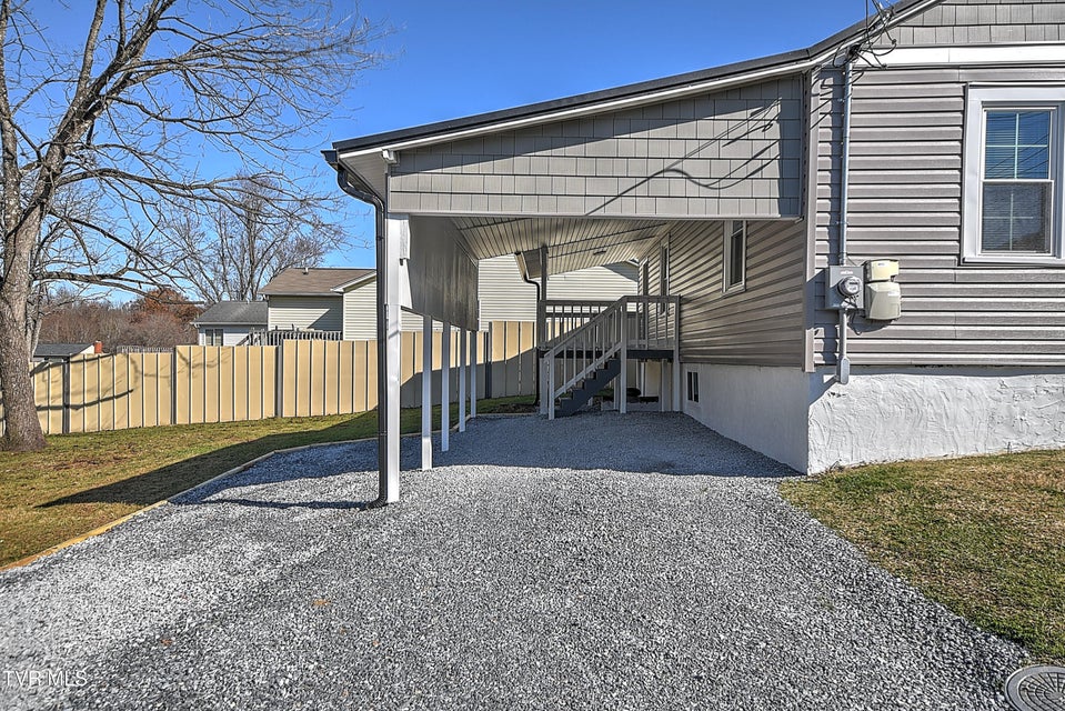 Photo #7: 2709 Broad Street