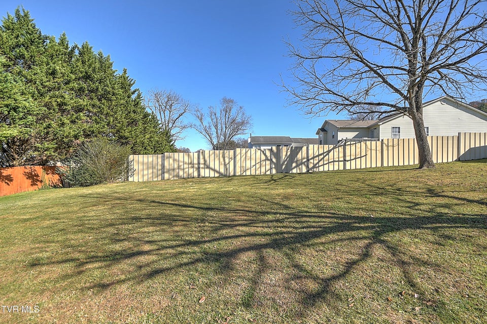 Photo #33: 2709 Broad Street