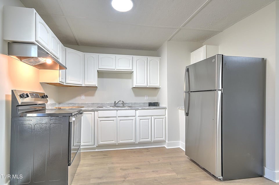 Photo #14: 2709 Broad Street