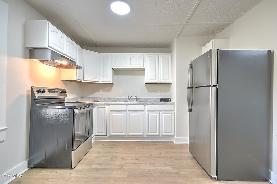 Photo #13: 2709 Broad Street