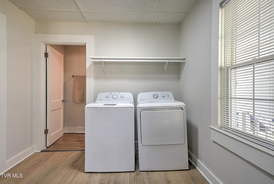 Photo #18: 2709 Broad Street