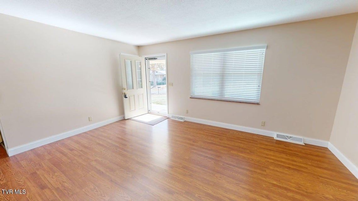 Photo #4: 4561 Birchwood Circle