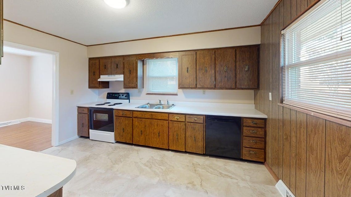 Photo #29: 4561 Birchwood Circle