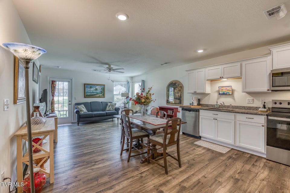 Photo #4: 1115 Clearwater Lane