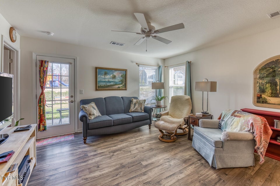 Photo #9: 1115 Clearwater Lane