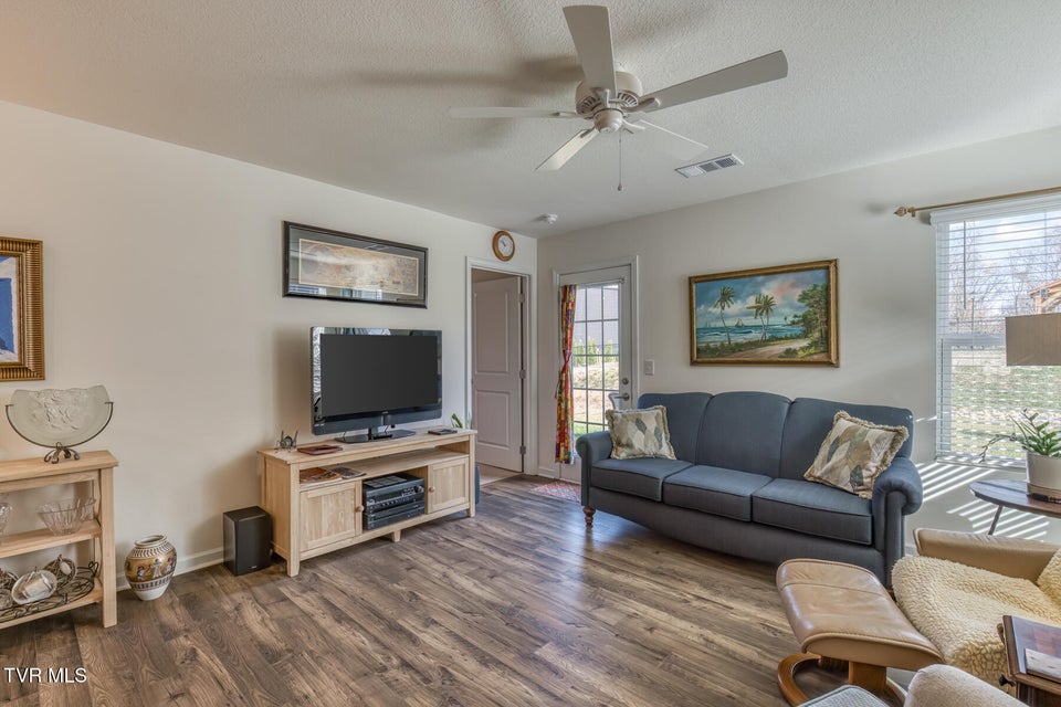 Photo #10: 1115 Clearwater Lane