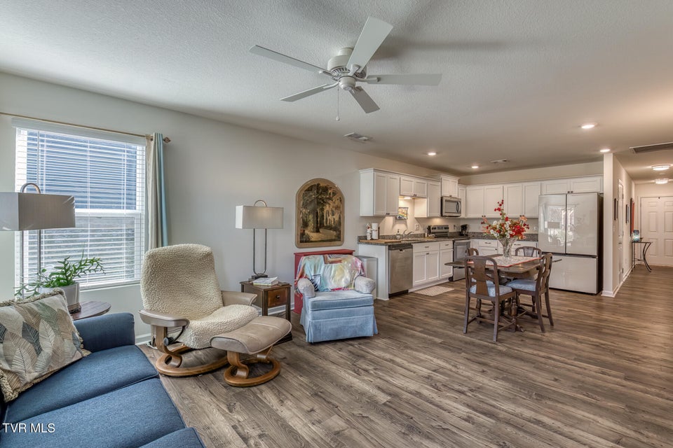 Photo #11: 1115 Clearwater Lane