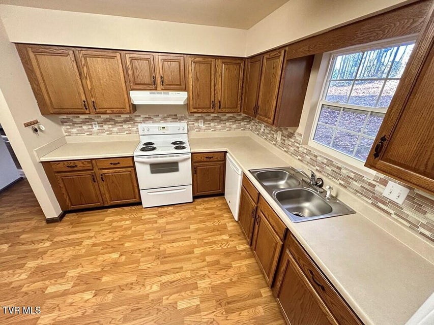 Photo #37: 25568 Calima Drive