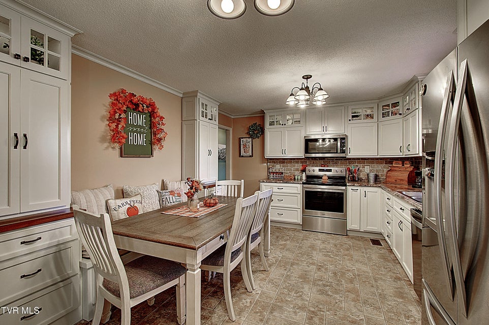 Photo #14: 153 Southgate Drive