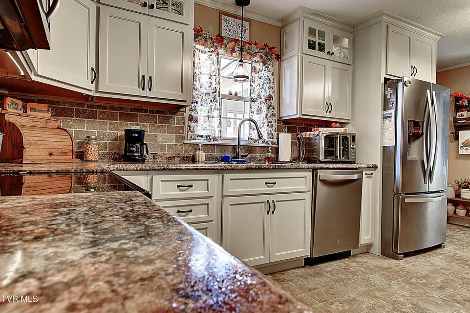 Photo #20: 153 Southgate Drive