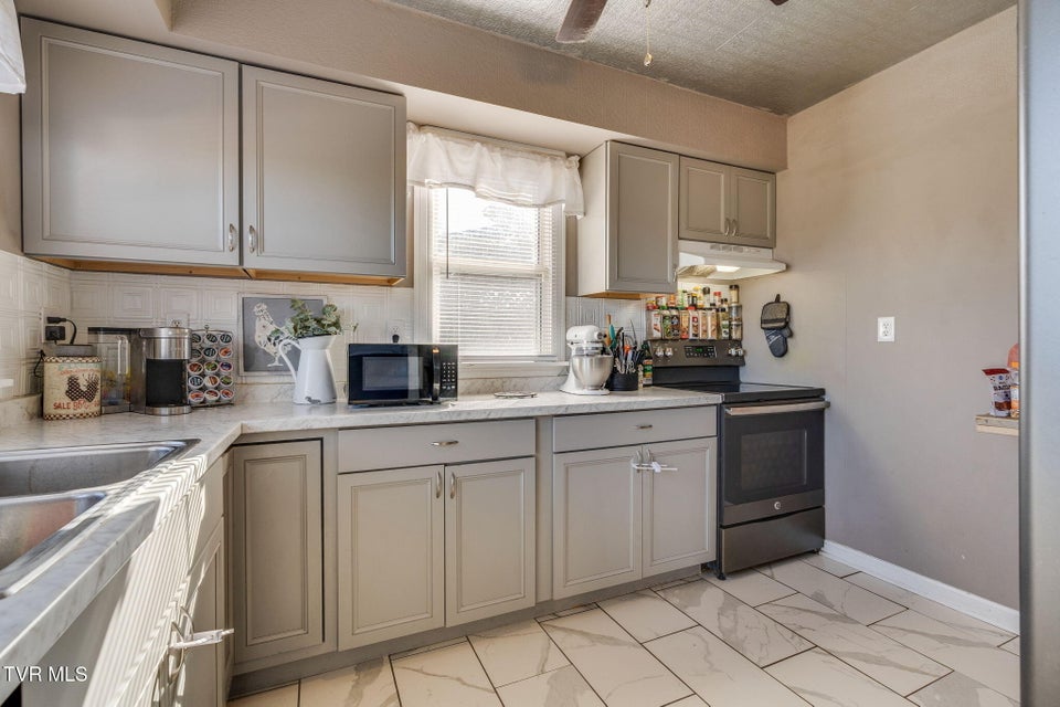 Photo #12: 475 Matson Road