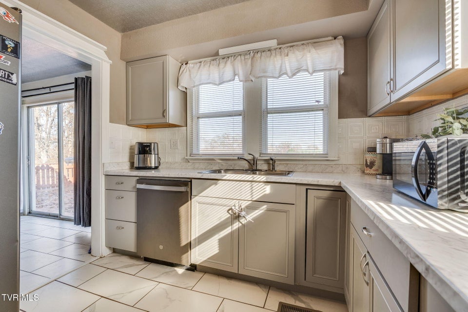 Photo #13: 475 Matson Road