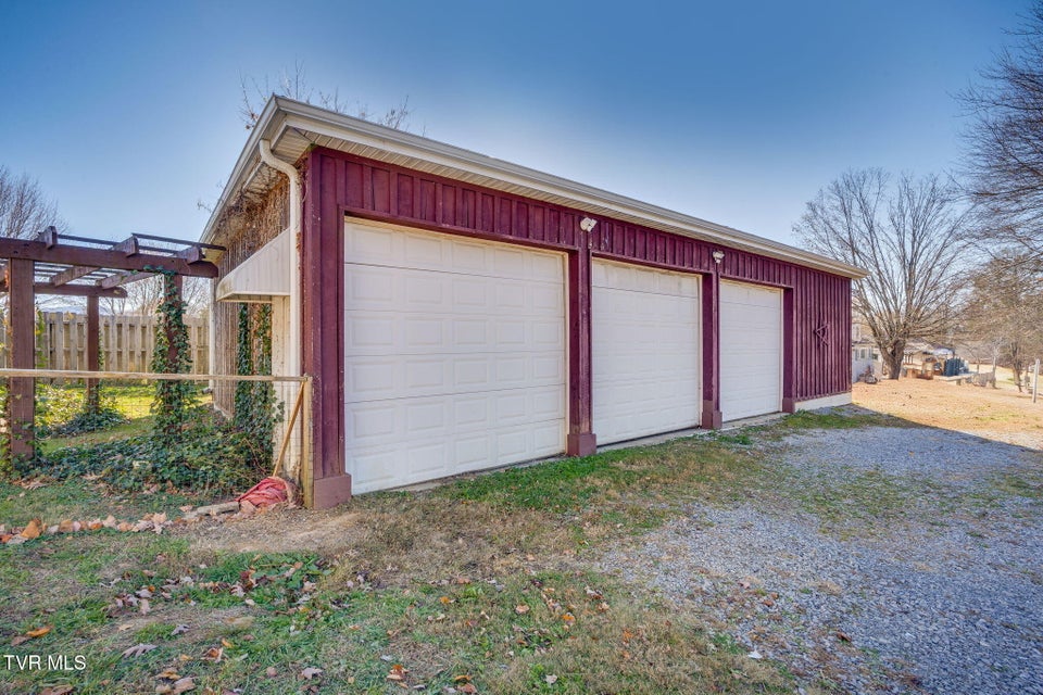 Photo #28: 475 Matson Road