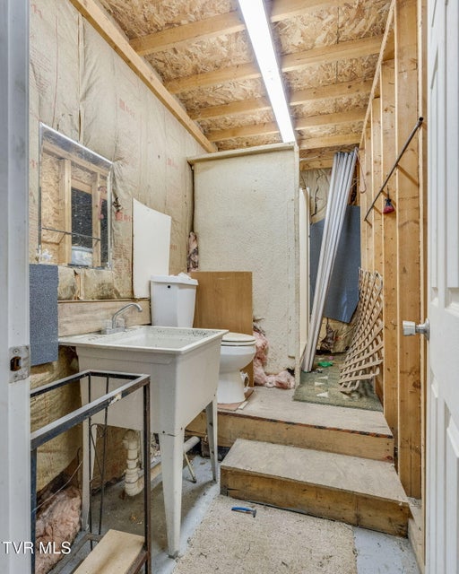 Photo #29: 475 Matson Road