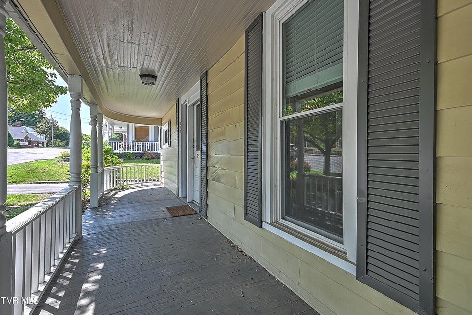 Photo #3: 512 Alabama Street