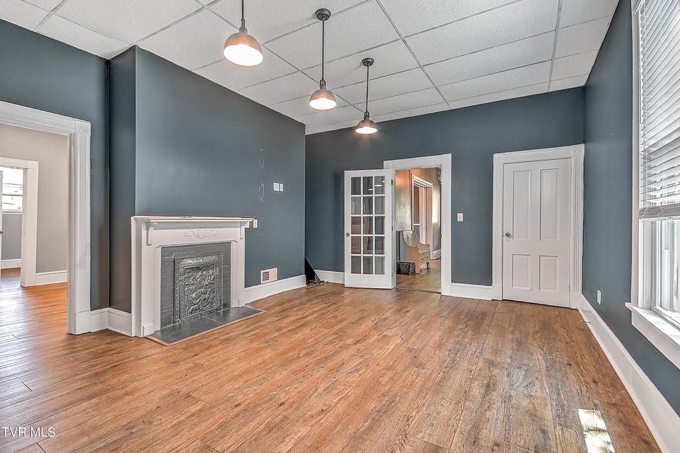 Photo #11: 512 Alabama Street