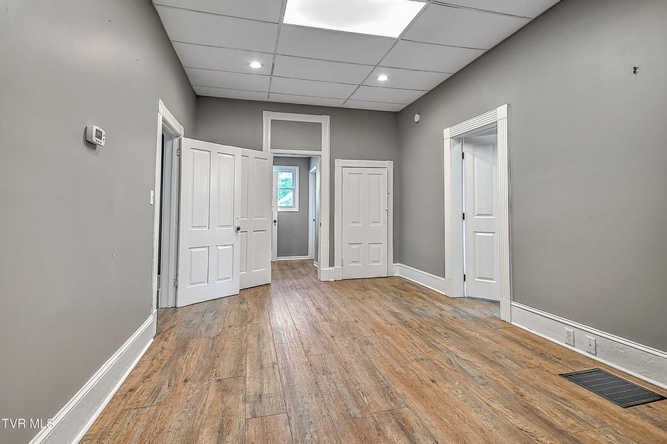 Photo #14: 512 Alabama Street