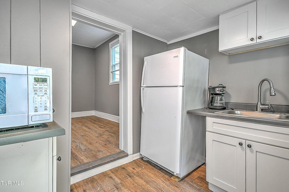 Photo #19: 512 Alabama Street