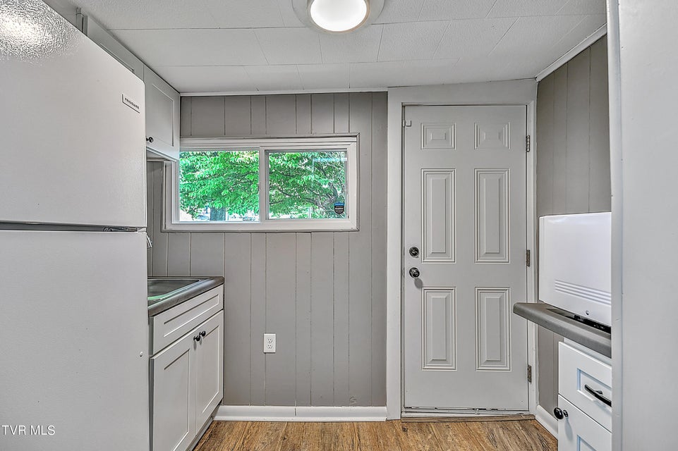 Photo #20: 512 Alabama Street