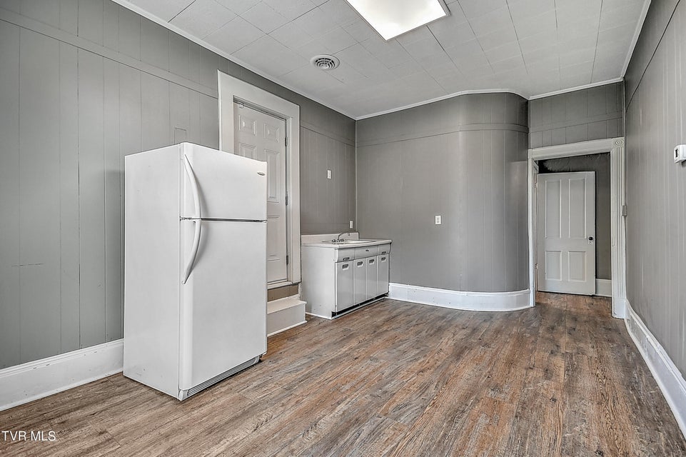 Photo #29: 512 Alabama Street