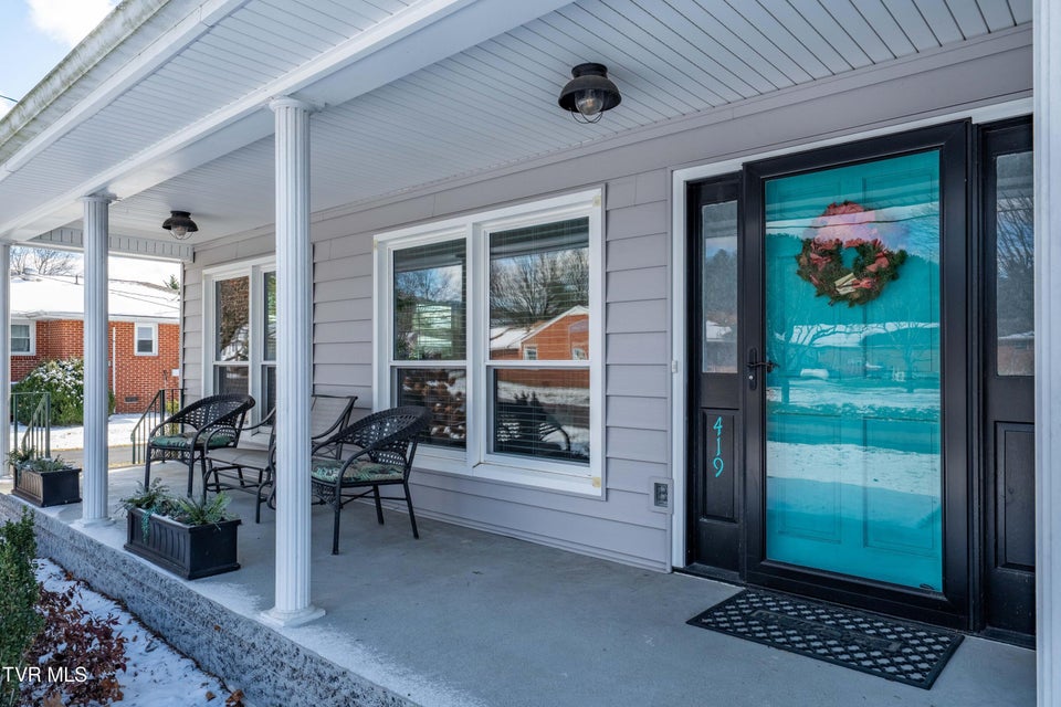 Photo #6: 419 College Street