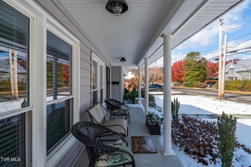 Photo #9: 419 College Street