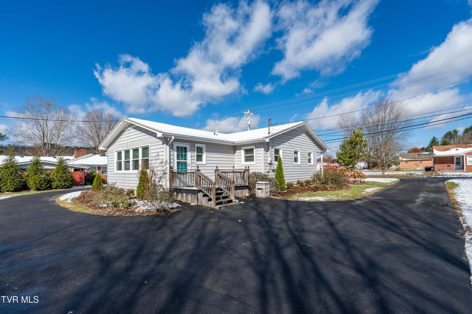 Photo #12: 419 College Street