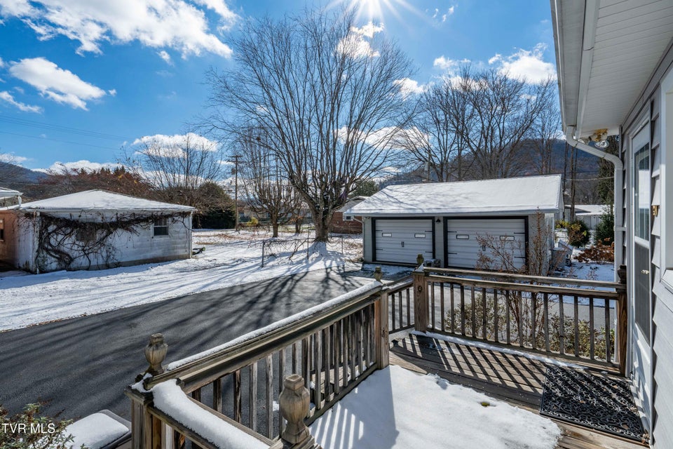 Photo #15: 419 College Street