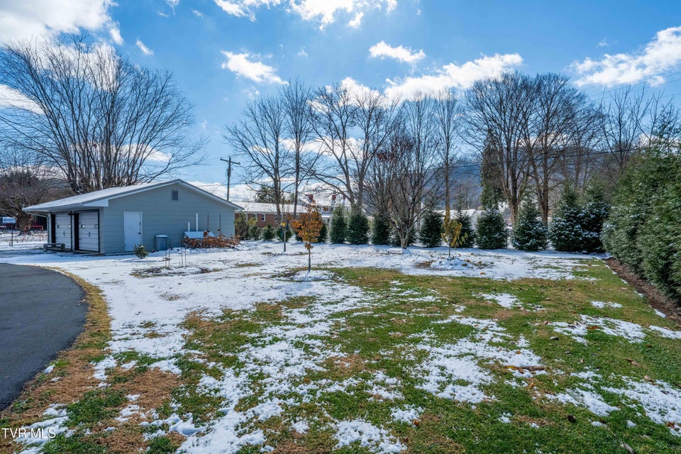 Photo #20: 419 College Street