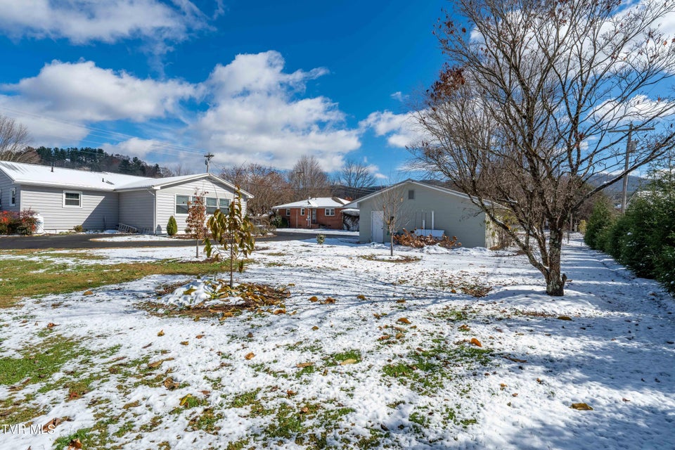 Photo #21: 419 College Street