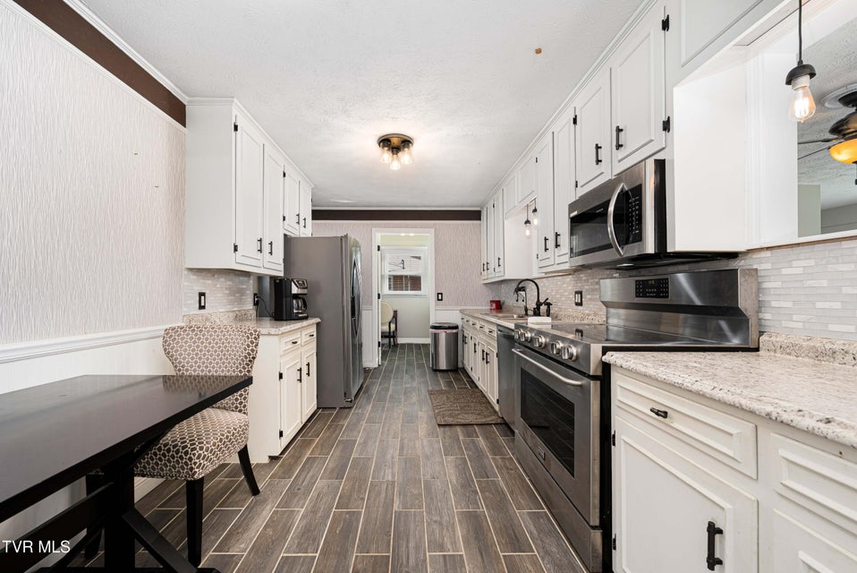 Photo #24: 419 College Street