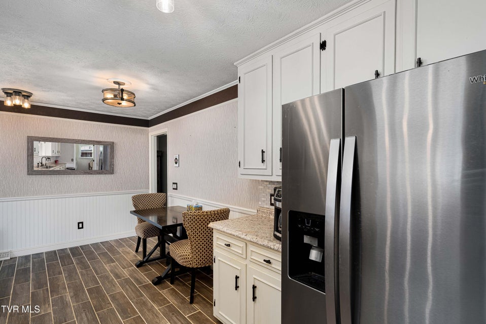 Photo #27: 419 College Street